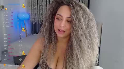 _just_a_queen_3 online show from November 2025 11:00:02 AM