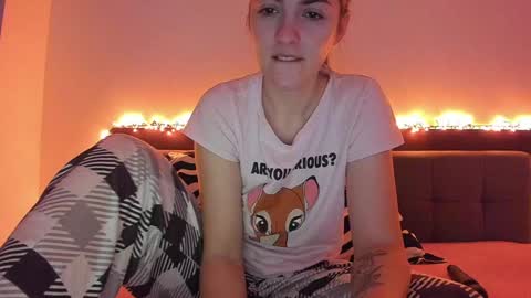 _just_a_simple_girl online show from January 2025 10:25:02 AM