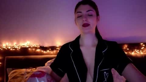 _just_a_simple_girl online show from February 2026 11:48:01 AM