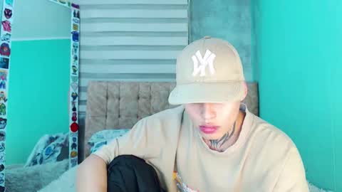 mod online show from November 2025 04:56:02 AM