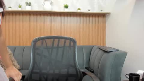 Snapshot of _karla_brunette_ chatting on October 2025 07:48:02 PM Amanda online show from October 2025 07:48:02 PM