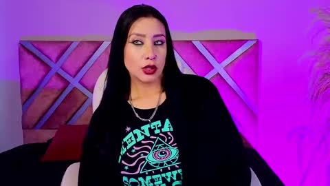 kelly online show from March 2025 05:38:02 PM