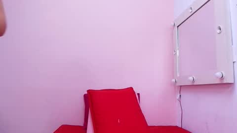 Kendall online show from October 2025 12:03:02 PM