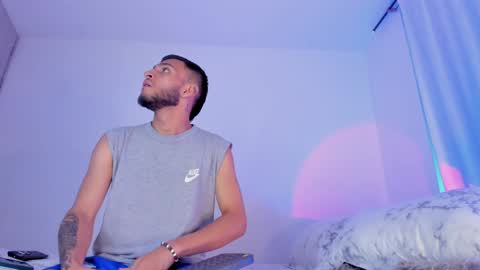 Snapshot of _kevin_xxx chatting on December 2024 10:30:02 PM online show from December 2024 10:30:02 PM