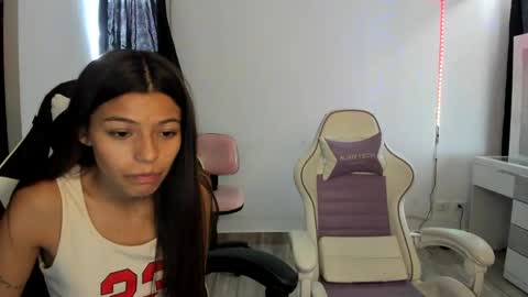 khloe sweet online show from February 2025 05:14:01 PM