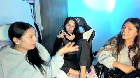 khloe sweet online show from September 2025 01:16:02 AM