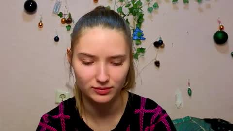 Snapshot of _kikiclark_ chatting on February 2026 08:57:02 PM _kikiclark_ online show from February 2026 08:57:02 PM