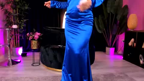 Kim online show from September 2025 02:49:02 PM