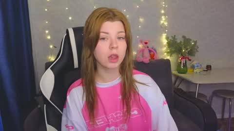 Molly   Emily online show from January 2026 06:50:01 AM