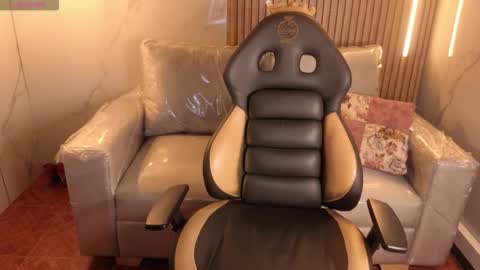 _kitten_1 online show from January 2026 03:10:01 AM