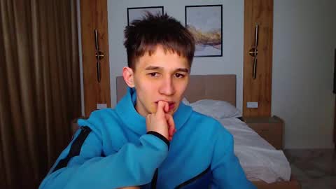 Kurt online show from February 2025 09:25:02 PM