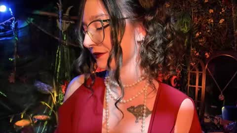 Lady Luna online show from March 2026 10:28:01 PM