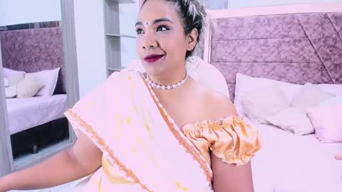 NAILHA SAJANI  online show from February 2025 03:08:02 PM