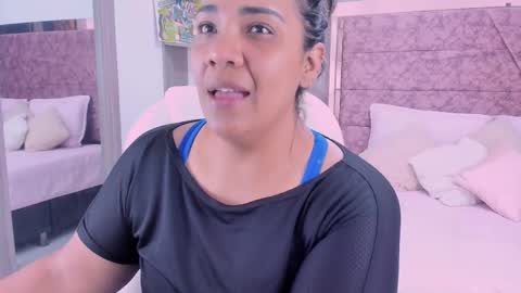 NAILHA SAJANI  online show from February 2025 11:57:02 AM