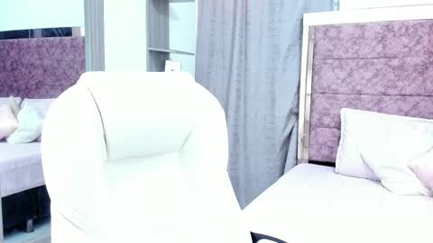 NAILHA SAJANI  online show from February 2025 11:33:01 AM