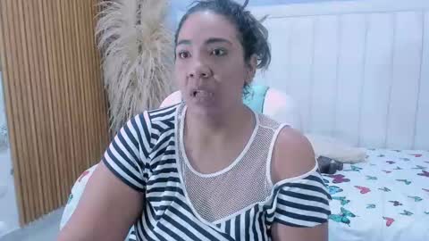 NAILHA SAJANI  online show from September 2025 12:32:02 PM