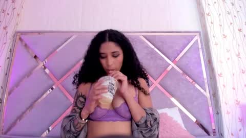 Lanna  online show from January 2025 07:45:01 PM