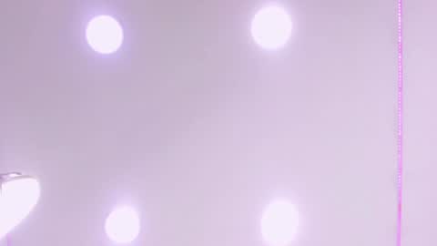     online show from January 2025 08:28:02 PM