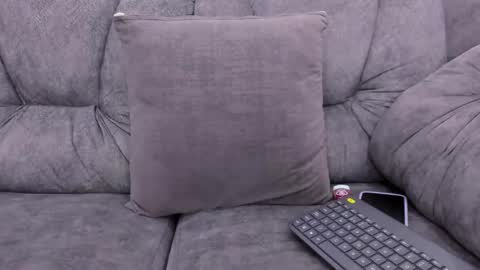     online show from January 2025 08:54:01 PM