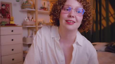 Snapshot of _lightmyfire chatting on April 2026 12:33:01 AM Salome Lovense always on from 5 tk My content and your custom requests online show from April 2026 12:33:01 AM