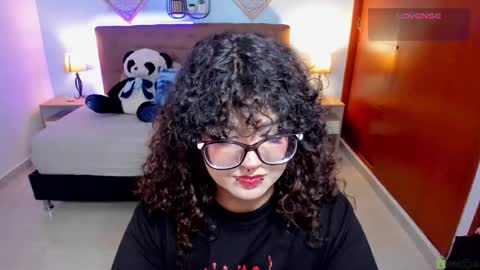 Liily online show from October 2025 09:43:02 PM