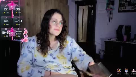 Lindasy online show from March 2026 03:32:01 AM