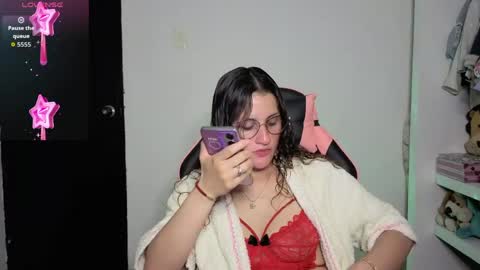 Snapshot of _lindasy_ chatting on May 2026 09:32:02 PM Lindasy online show from May 2026 09:32:02 PM