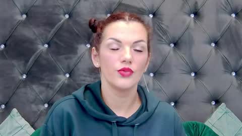 Snapshot of _lissa_ann_ chatting on February 2025 06:13:02 PM Lisa online show from February 2025 06:13:02 PM