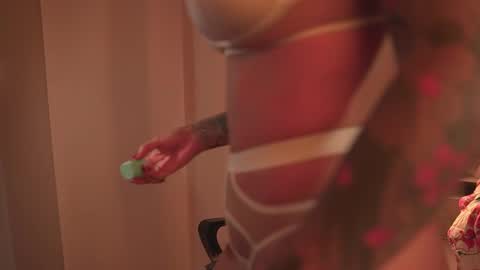 Lissana online show from November 2025 09:02:01 PM