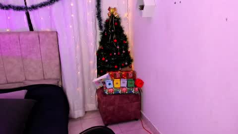 Ivy 3 online show from January 2025 10:11:02 PM