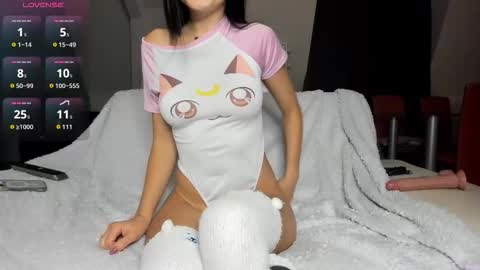 Julia online show from October 2025 09:53:01 PM