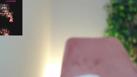 Snapshot of _little_misss chatting on January 2025 04:42:01 PM Mila online show from January 2025 04:42:01 PM