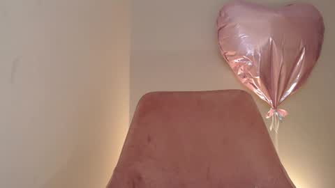 Snapshot of _little_misss chatting on January 2025 10:08:01 AM Mila online show from January 2025 10:08:01 AM