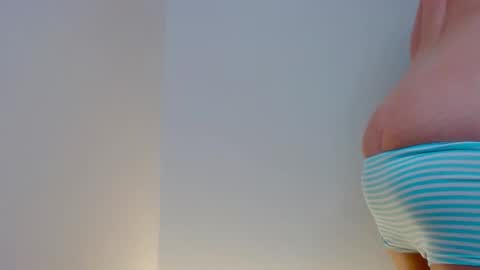 Snapshot of _little_misss chatting on November 2025 07:23:02 AM Mila online show from November 2025 07:23:02 AM