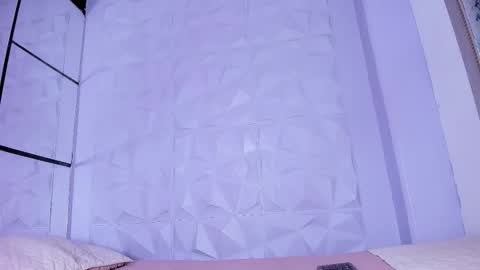 Anna online show from October 2025 12:06:01 PM