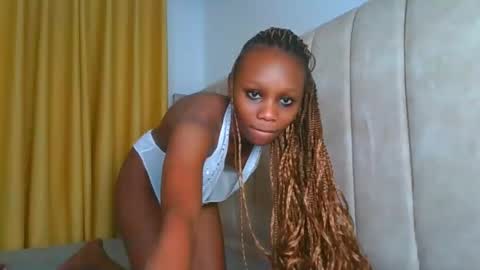 Littlevenus online show from September 2025 02:56:02 AM