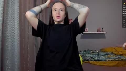 _lorra online show from February 2025 05:11:02 PM