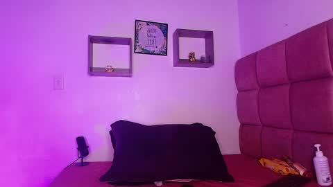 Lorrayne online show from January 2025 11:56:02 AM