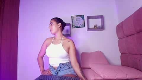 Lorrayne online show from January 2025 11:54:02 AM