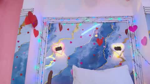 Lorrayne online show from February 2026 12:13:02 PM