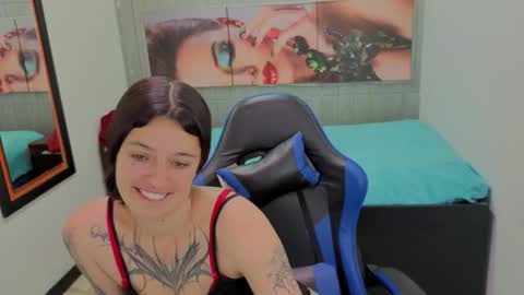 Lucia online show from February 2026 07:10:01 PM