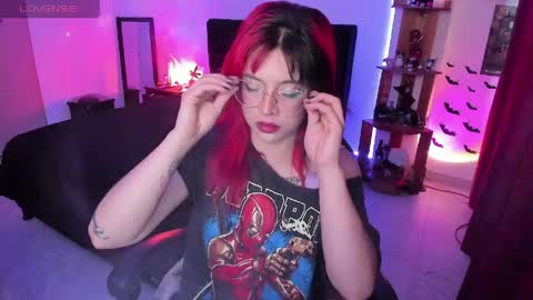 Snapshot of _lucyx__ chatting on April 2026 10:56:02 PM Queen. Help me reach 100 thumbs up online show from April 2026 10:56:02 PM