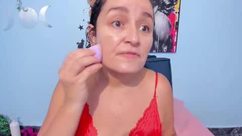  luna  sweet  online show from October 2025 08:08:02 PM