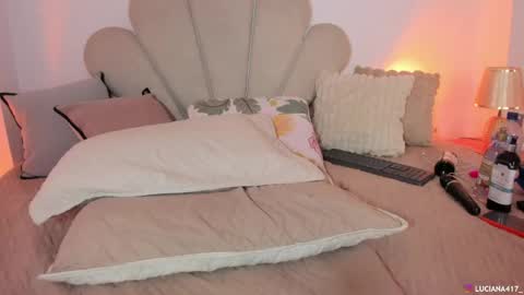 _luuciana_ online show from May 2026 10:36:01 AM