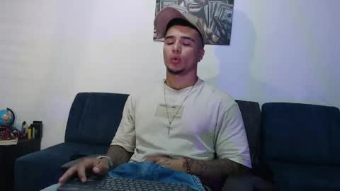 Snapshot of _luxury_23 chatting on May 2026 01:52:02 PM STIVEN online show from May 2026 01:52:02 PM