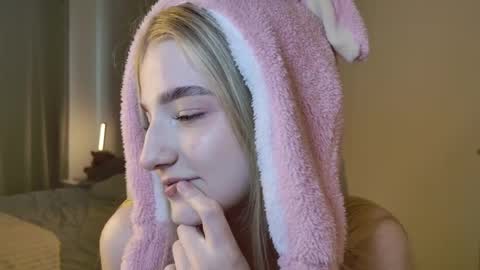 Anna online show from April 2026 01:38:02 PM