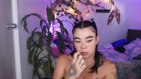 Snapshot of _marcela_wi chatting on April 2026 10:18:01 PM Marce online show from April 2026 10:18:01 PM