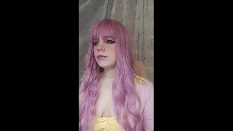 Snapshot of _marcelline_ chatting on January 2025 08:32:02 AM Kira online show from January 2025 08:32:02 AM