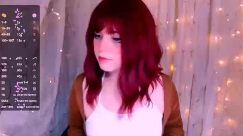 Snapshot of _marcelline_ chatting on October 2025 08:37:02 AM Kira online show from October 2025 08:37:02 AM