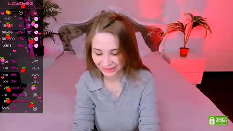 Eva  online show from March 2025 07:54:01 PM